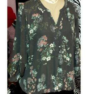 Maurices Tops - Maurices, Gray Floral Blouse Plus sz 20/22 Maurices Tops - Maurices, Gray Floral Blouse Plus sz 20/22